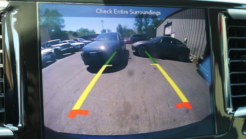 Used 2018 Chrysler Pacifica Touring-L FWD image 20