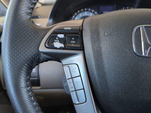 Used 2016 Honda Odyssey Touring Elite image 26