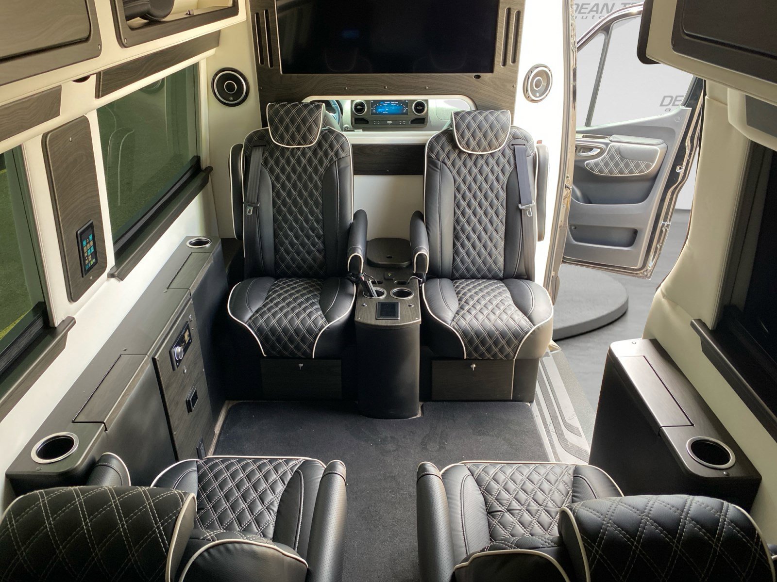 Used 2022 Mercedes-Benz Sprinter 3500 image 19