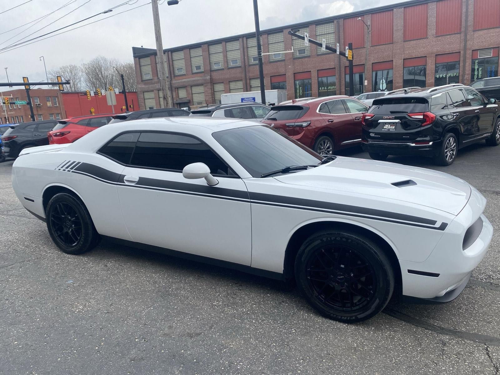 Used 2021 Dodge Challenger SXT image 12
