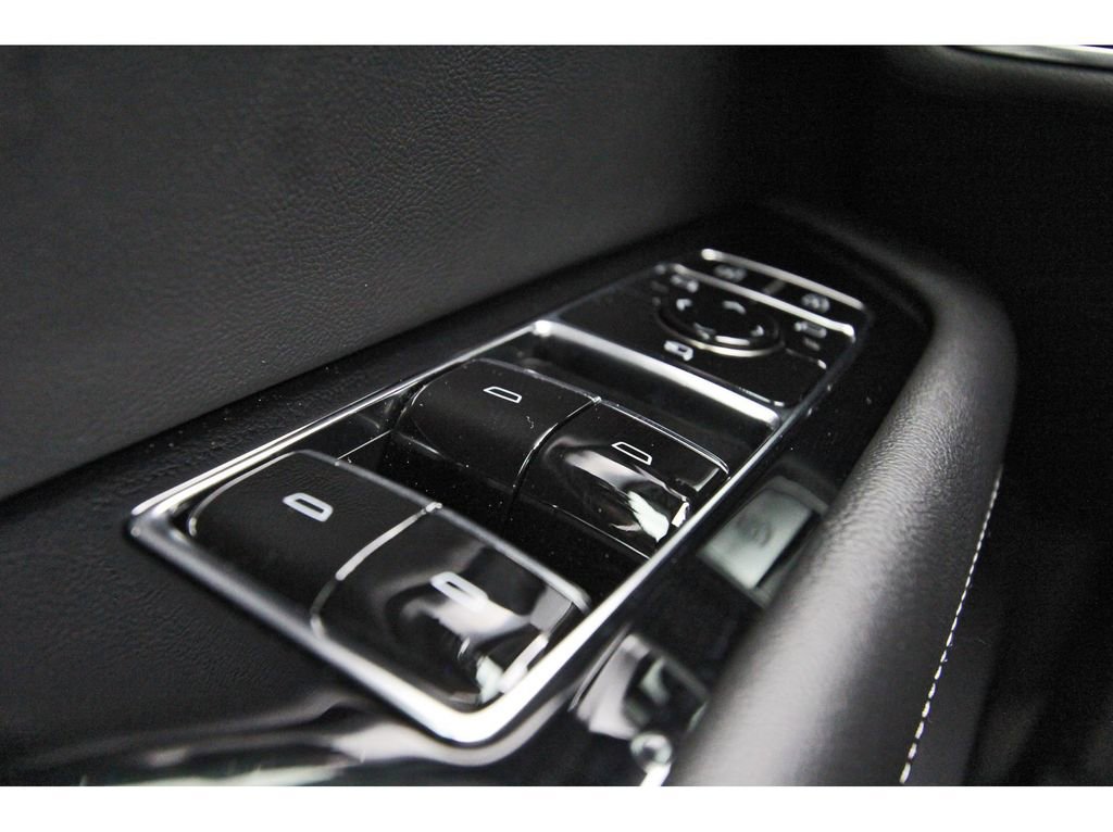 New 2026 Cadillac Vistiq Premium Luxury AWD/4WD image 16