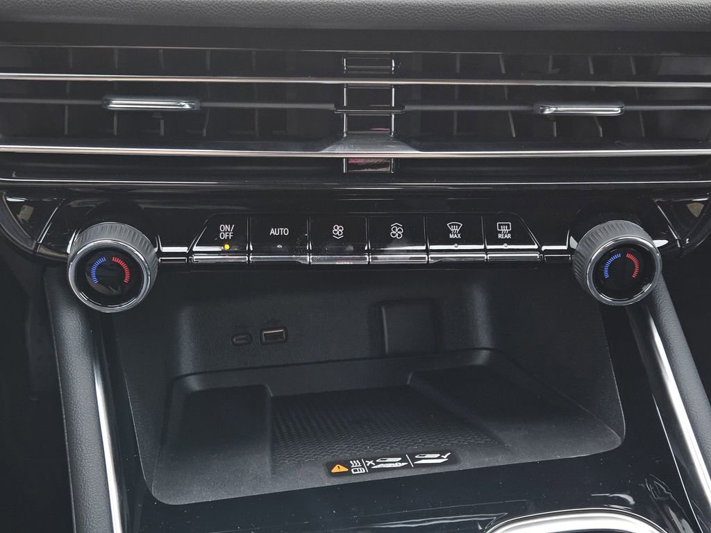 New 2026 Chevrolet Traverse Z71 w/ Driver Confidence Package image 15