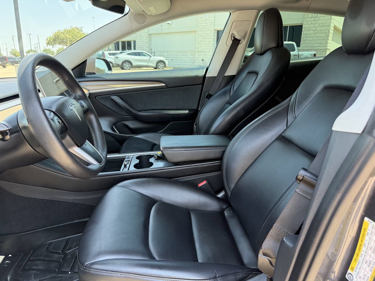 Used 2023 Tesla Model 3 Standard Range RWD image 9