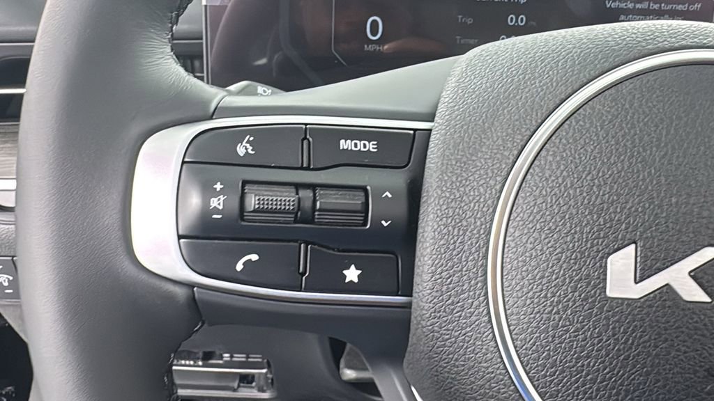 New 2025 Kia K5 EX image 19