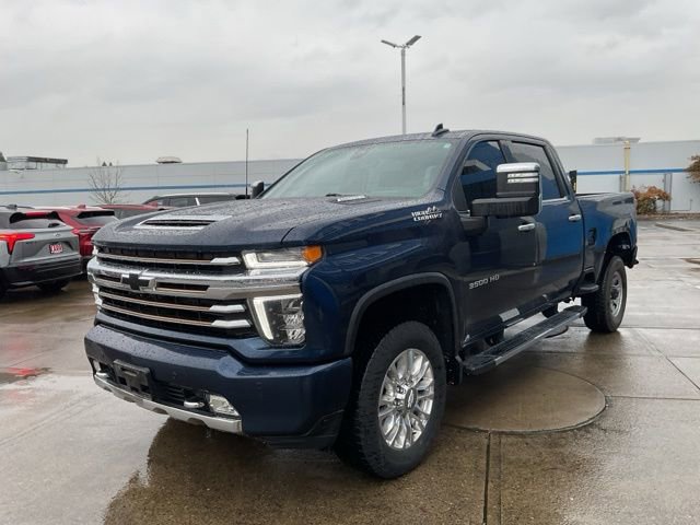 Used 2022 Chevrolet Silverado 3500 High Country w/ Z71 Off-Road Package image 3