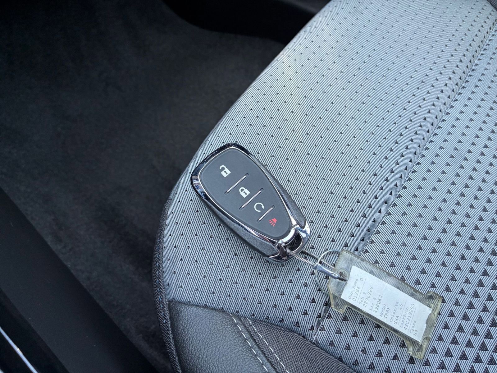 Used 2025 Chevrolet Trax LT image 21