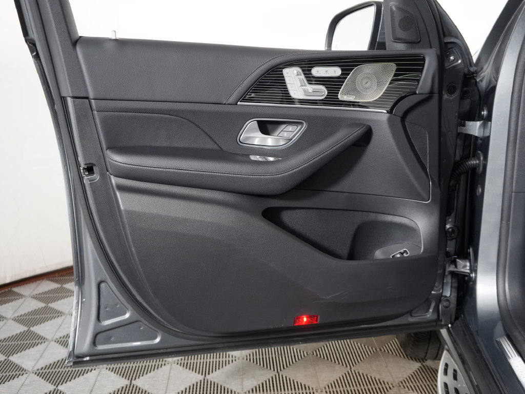 Certified 2024 Mercedes-Benz GLS 450 4MATIC image 30