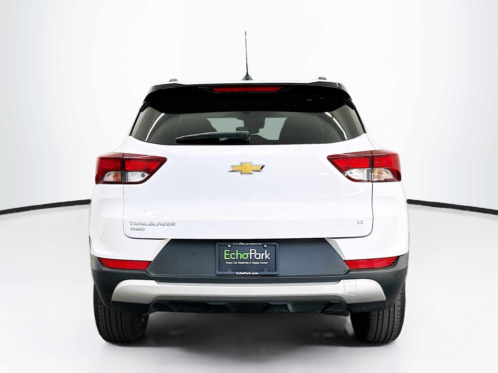 Used 2025 Chevrolet TrailBlazer LT AWD/4WD image 7