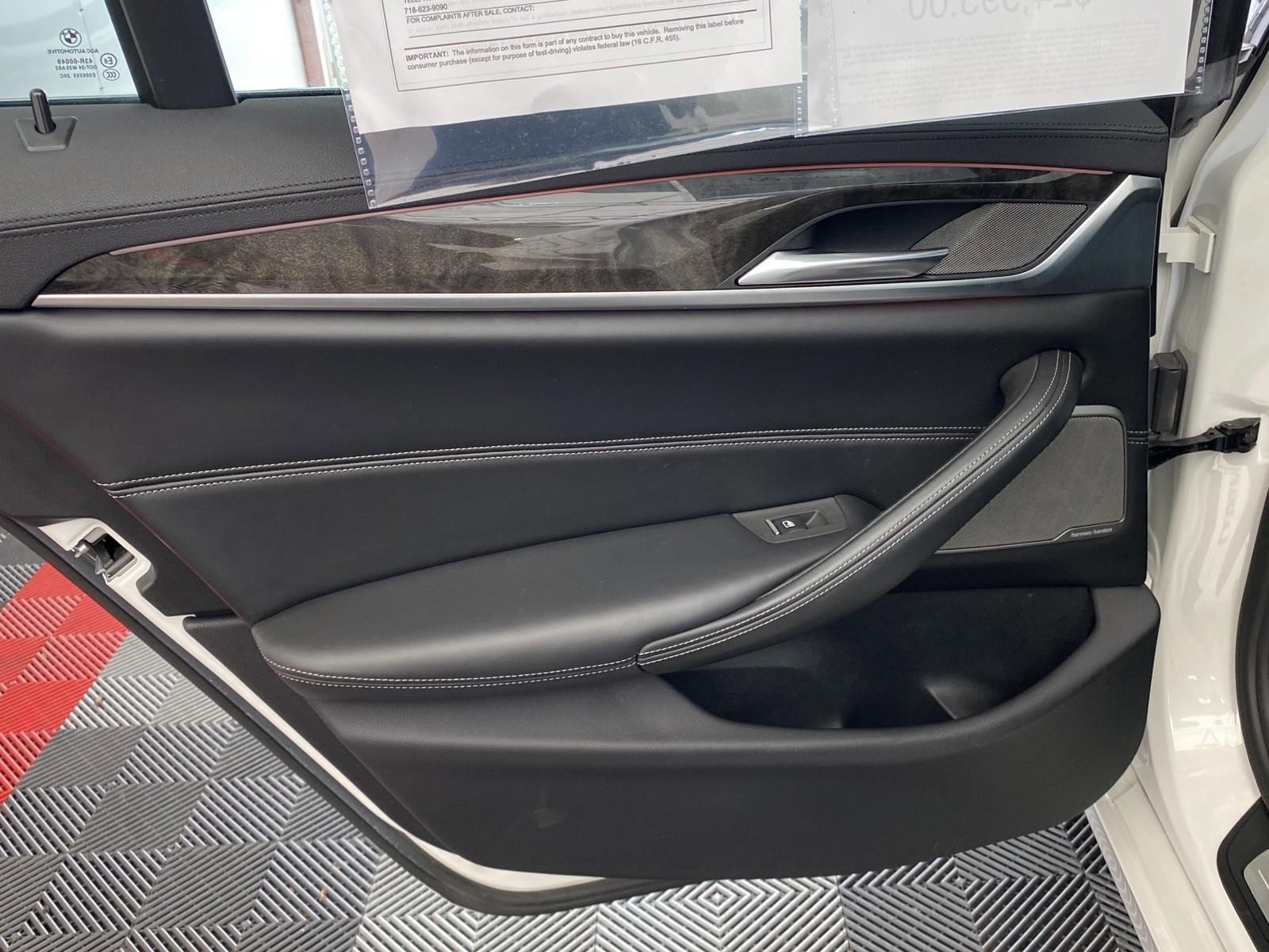 Used 2018 BMW 540i xDrive image 19