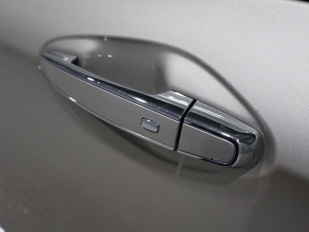 Used 2014 Chevrolet Impala LTZ image 8