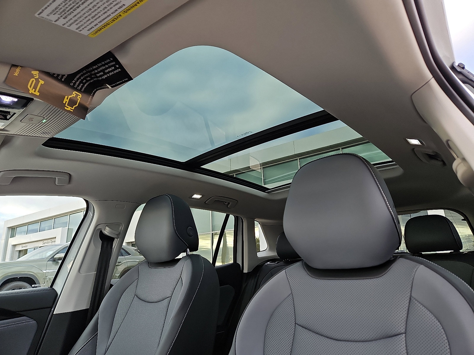 New 2026 Volkswagen Tiguan SE image 14