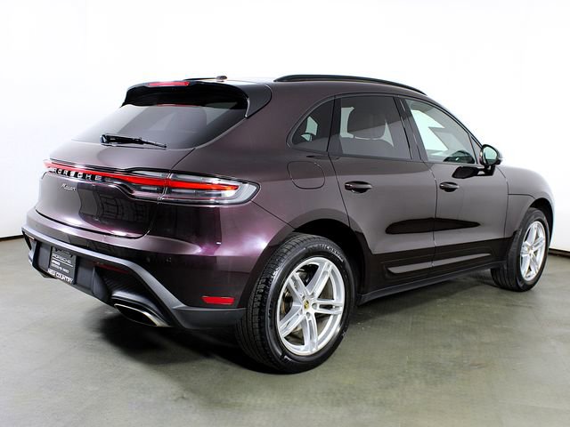 Certified 2023 Porsche Macan AWD/4WD image 7