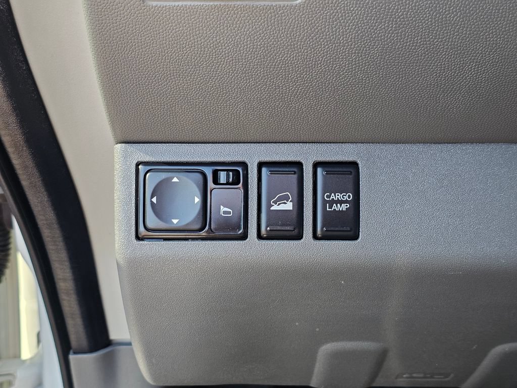 Used 2021 Nissan Frontier SV w/ Midnight Edition Floor Mats AWD/4WD image 32