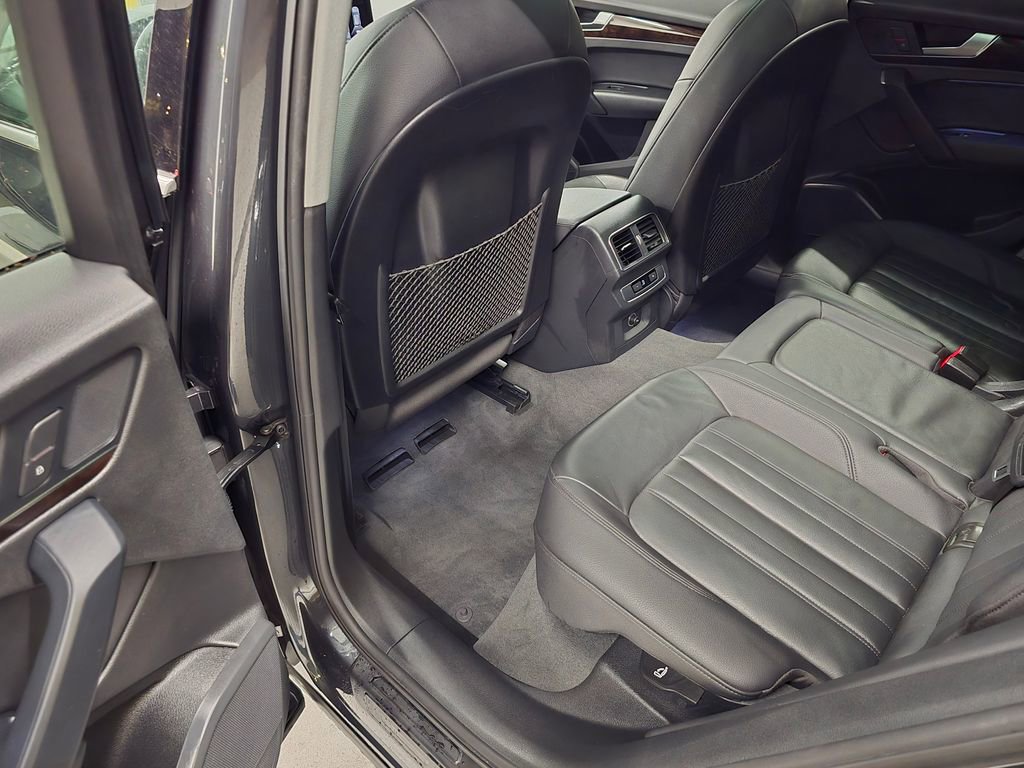 Used 2019 Audi Q5 2.0T Premium w/ Convenience Package image 29