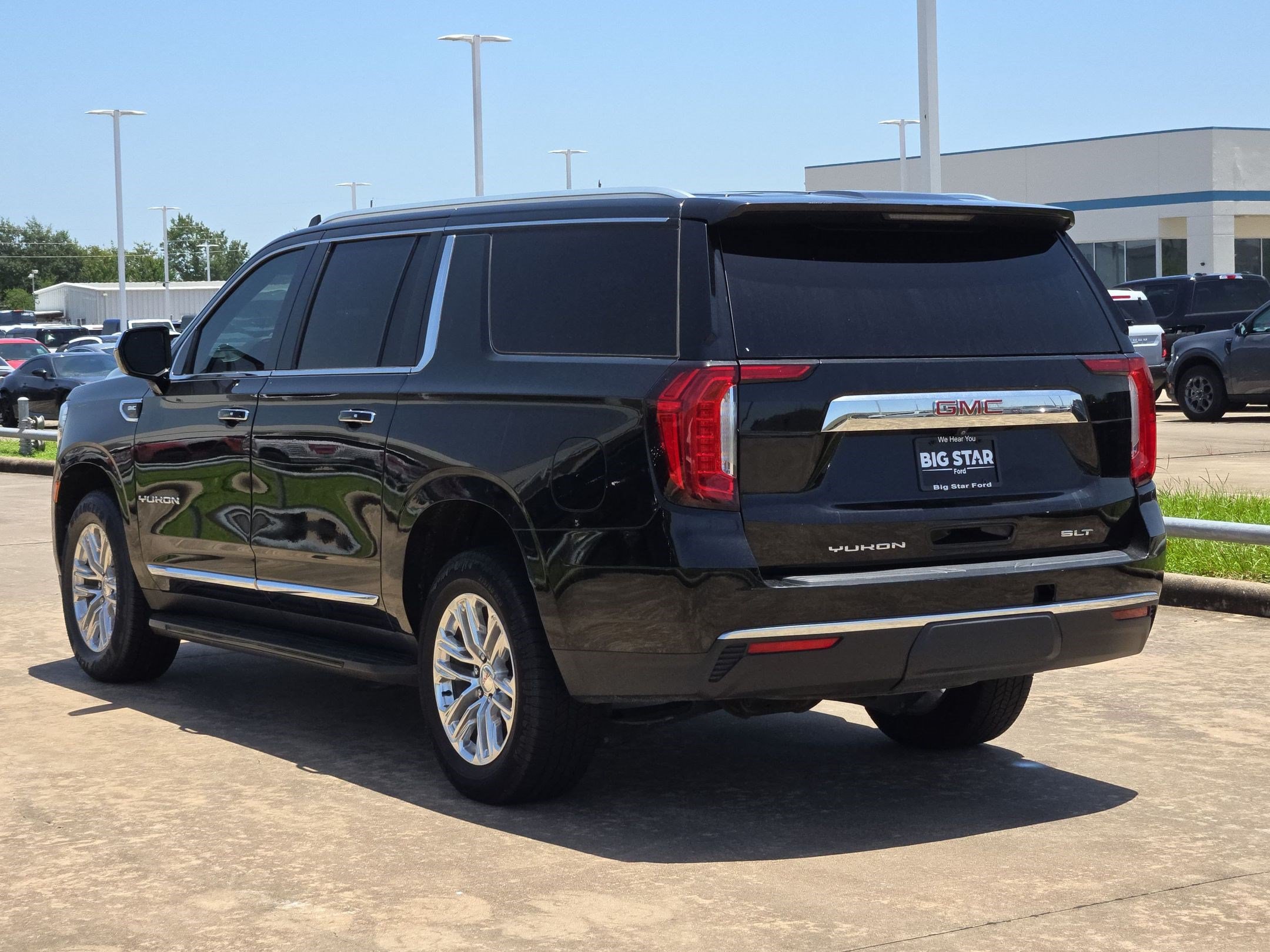 Used 2021 GMC Yukon XL SLT RWD image 6