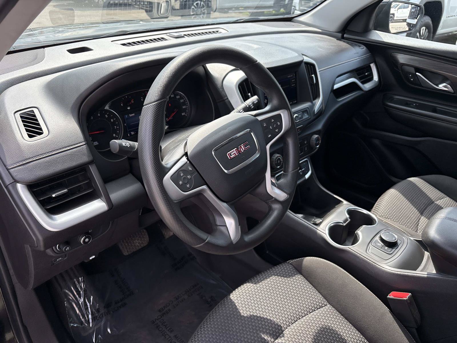 Used 2024 GMC Terrain SLE AWD/4WD image 15
