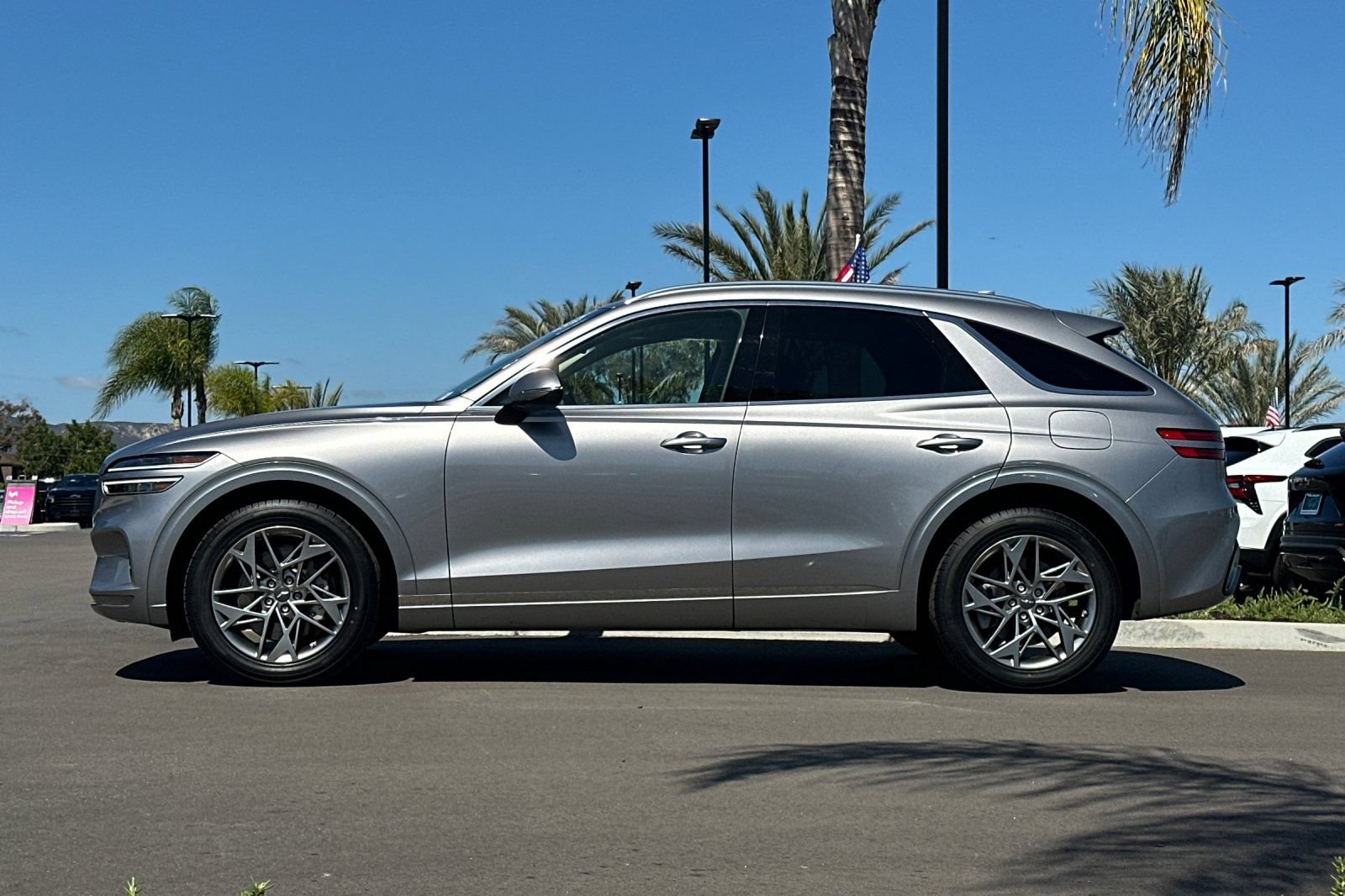 Used 2025 Genesis GV70 2.5T AWD/4WD image 7
