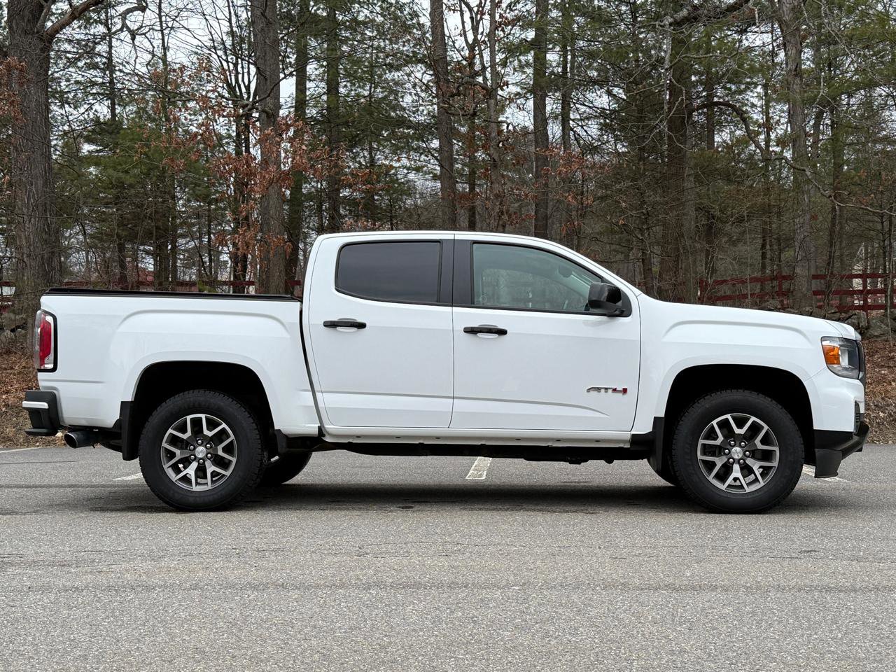 Used 2021 GMC Canyon AT4 image 4