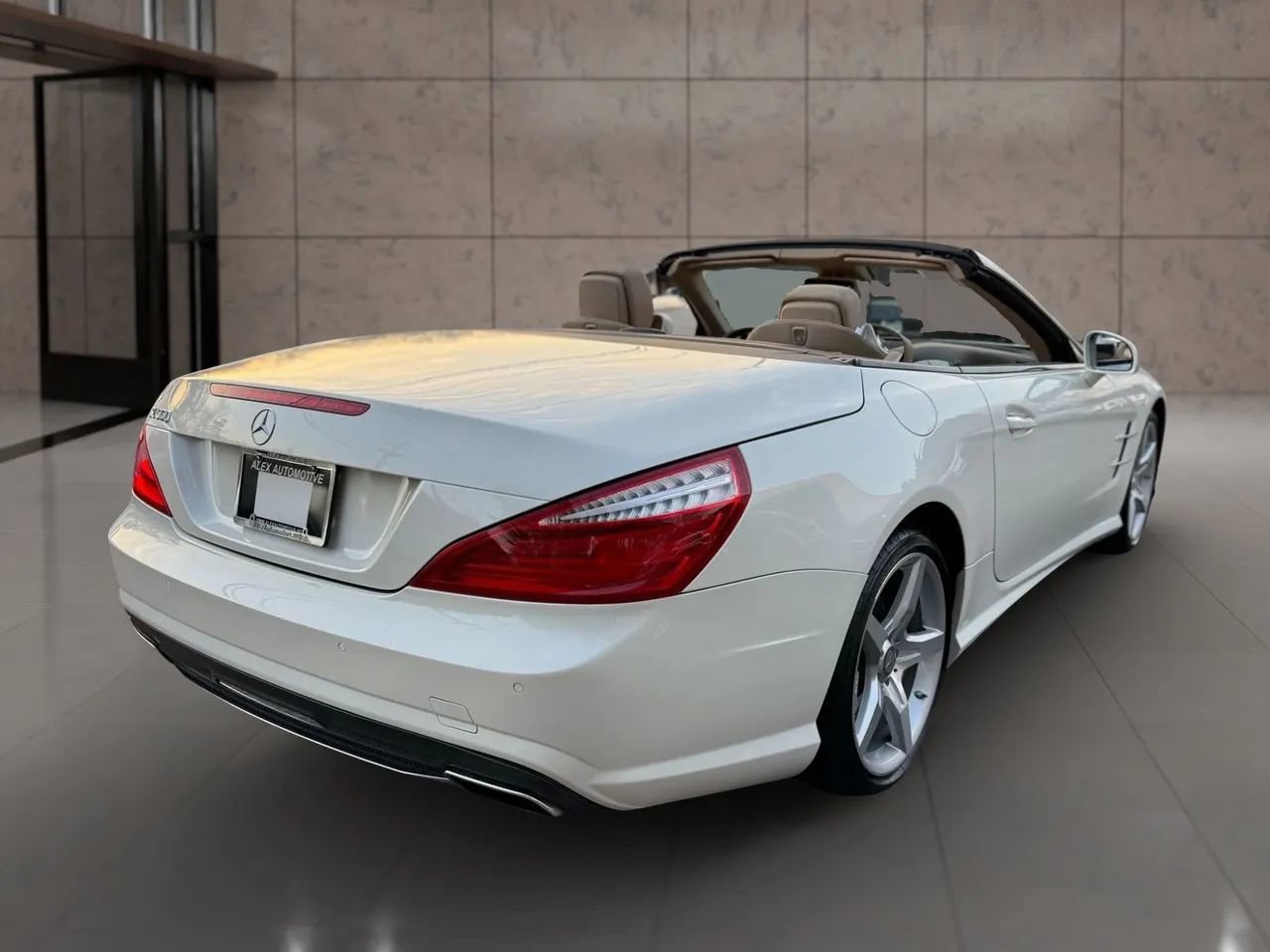 Used 2014 Mercedes-Benz SL 550 image 20