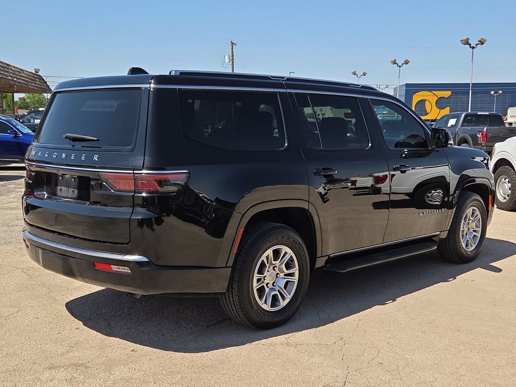 Used 2024 Jeep Wagoneer 4WD image 4
