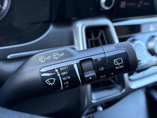 Used 2021 Kia Sorento LX image 25