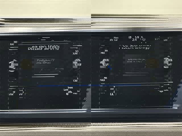 Certified 2023 Volkswagen Taos SE image 12