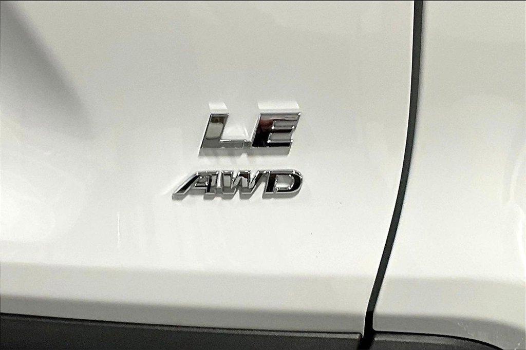 New 2025 Toyota RAV4 LE image 6