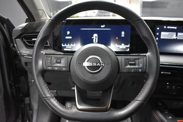 Certified 2025 Nissan Kicks SR image 23