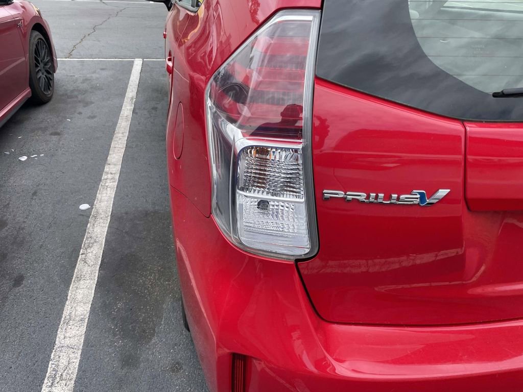 Used 2015 Toyota Prius V Five image 22