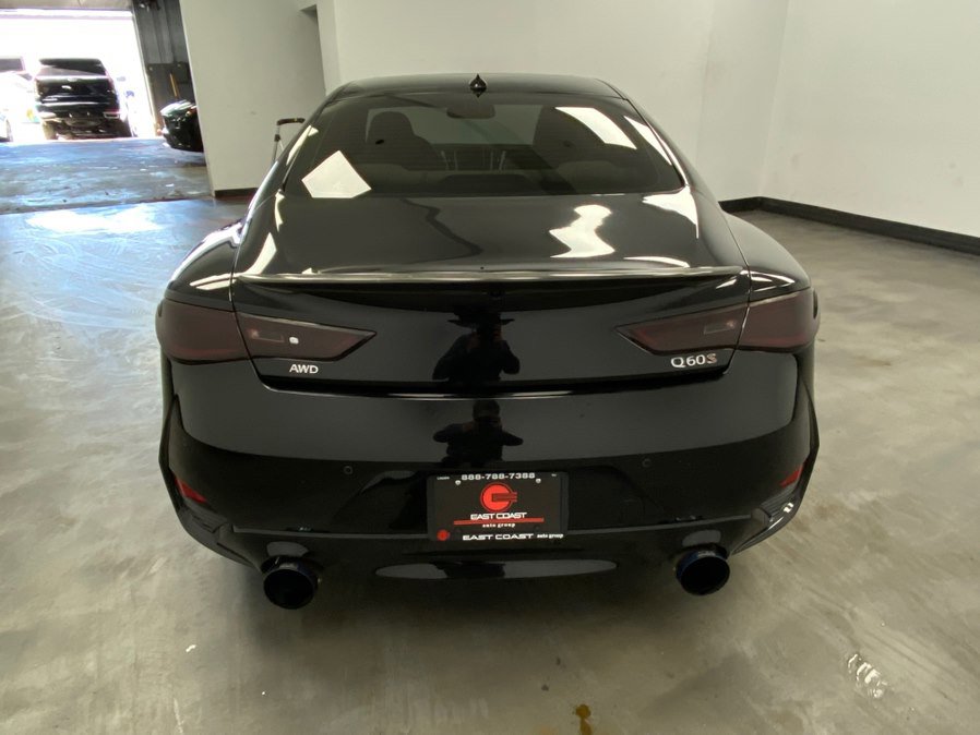 Used 2018 INFINITI Q60 Red Sport 400 w/ Pro Active Package image 5