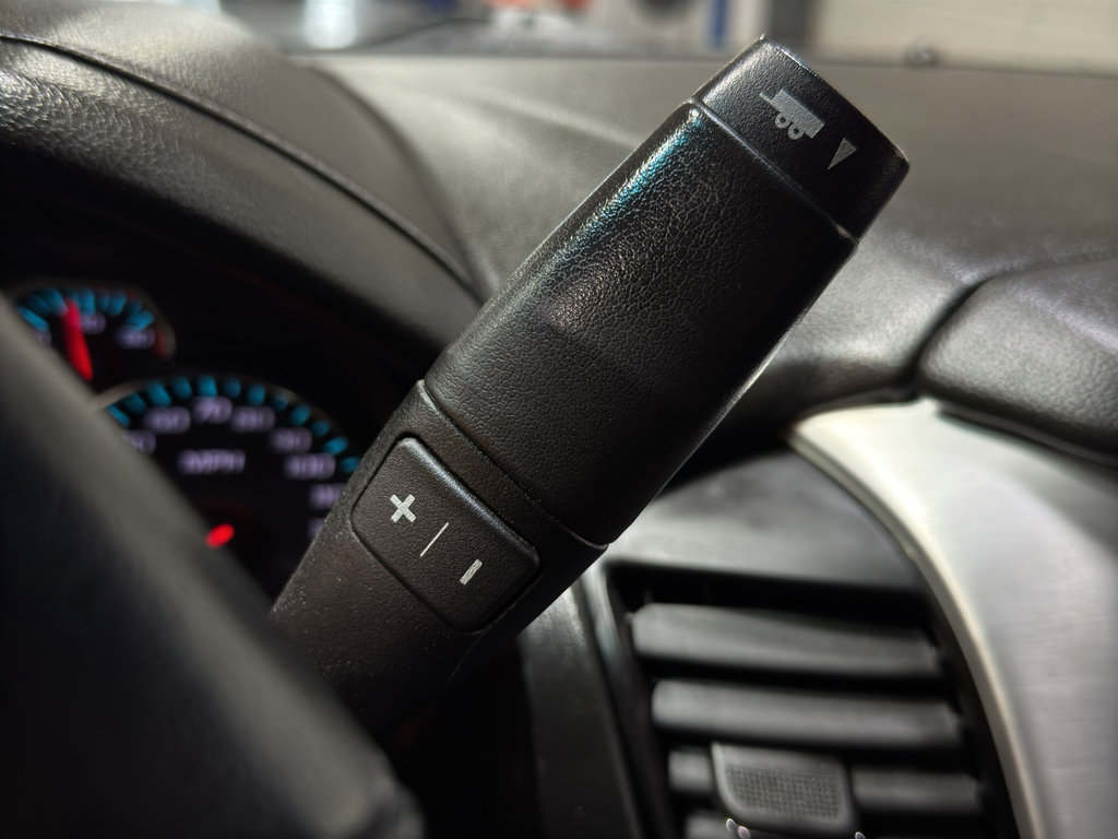 Used 2018 GMC Yukon SLT w/ Open Road Package image 29