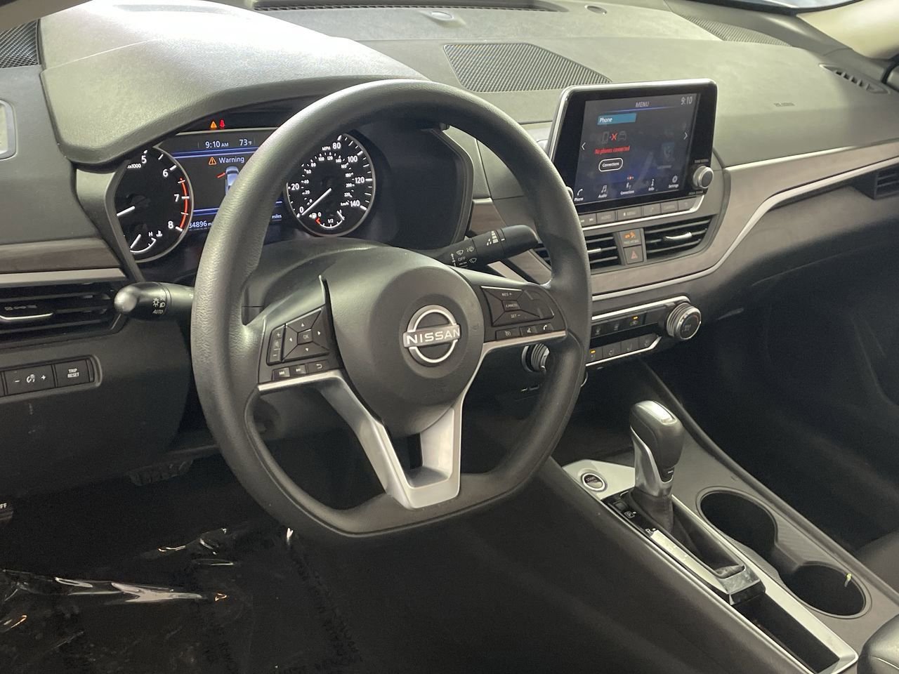 Used 2025 Nissan Altima 2.5 SV FWD image 12