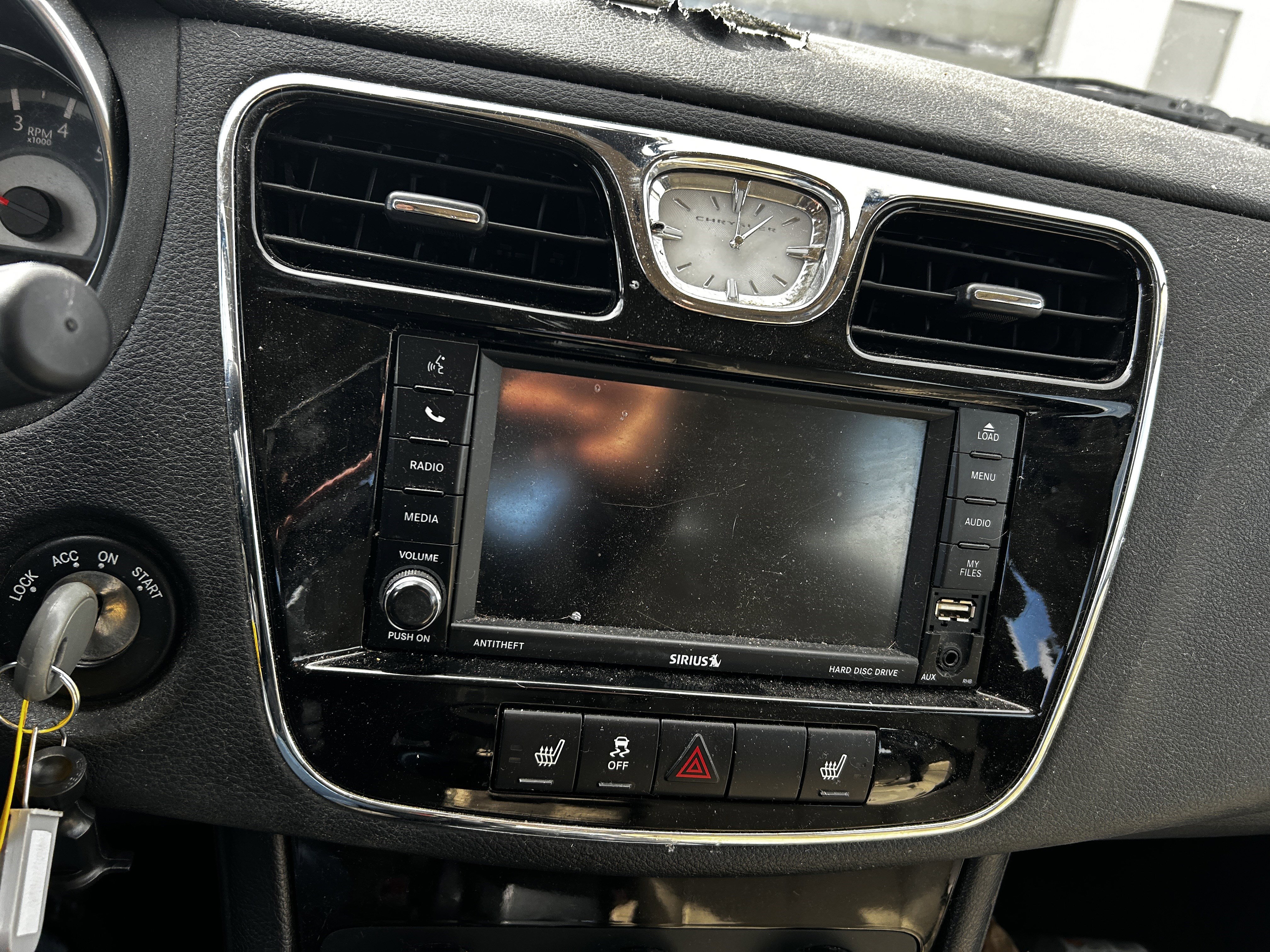 Used 2014 Chrysler 200 Limited w/ Sun/Sound Group image 16