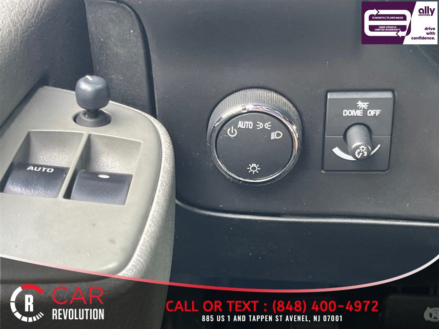Used 2019 Chevrolet Express 2500 w/ Driver Convenience Package RWD image 22