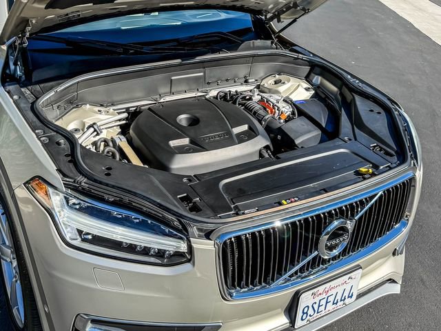 Used 2016 Volvo XC90 T8 Momentum w/ Vision Package image 12