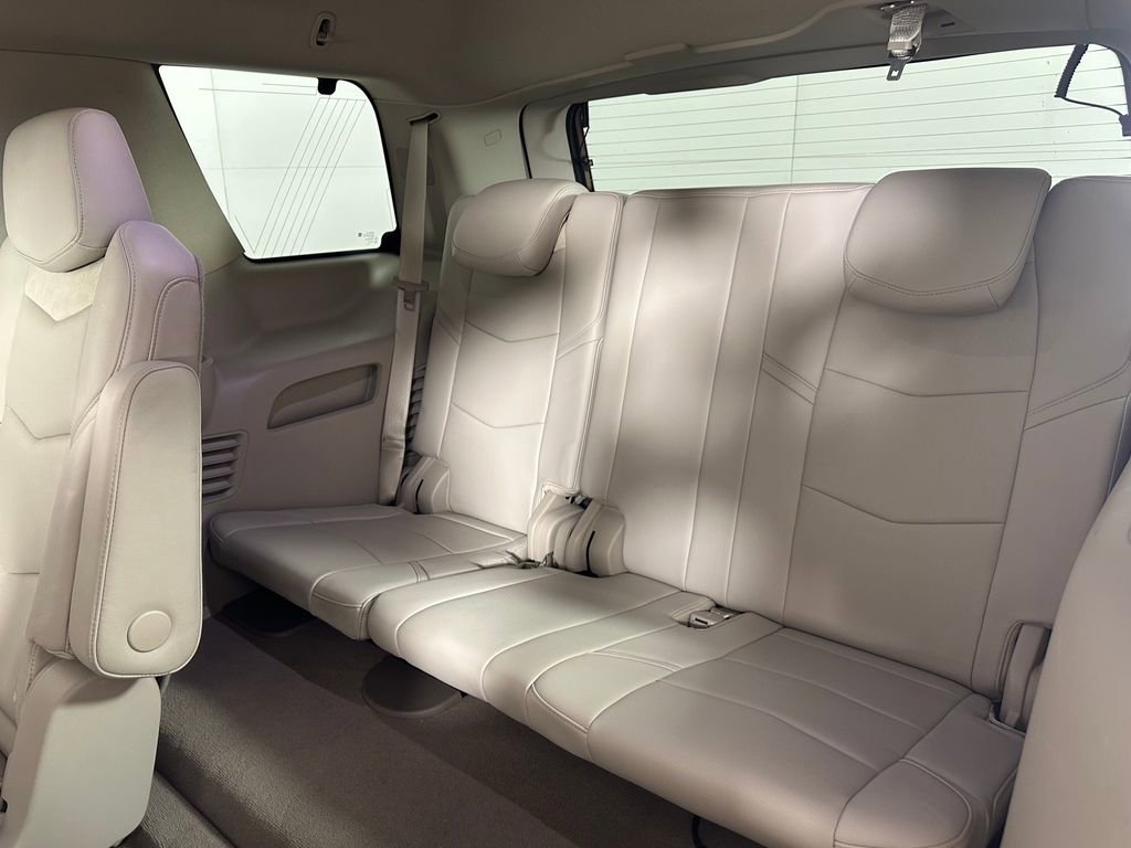 Used 2019 Cadillac Escalade Premium Luxury AWD/4WD image 26