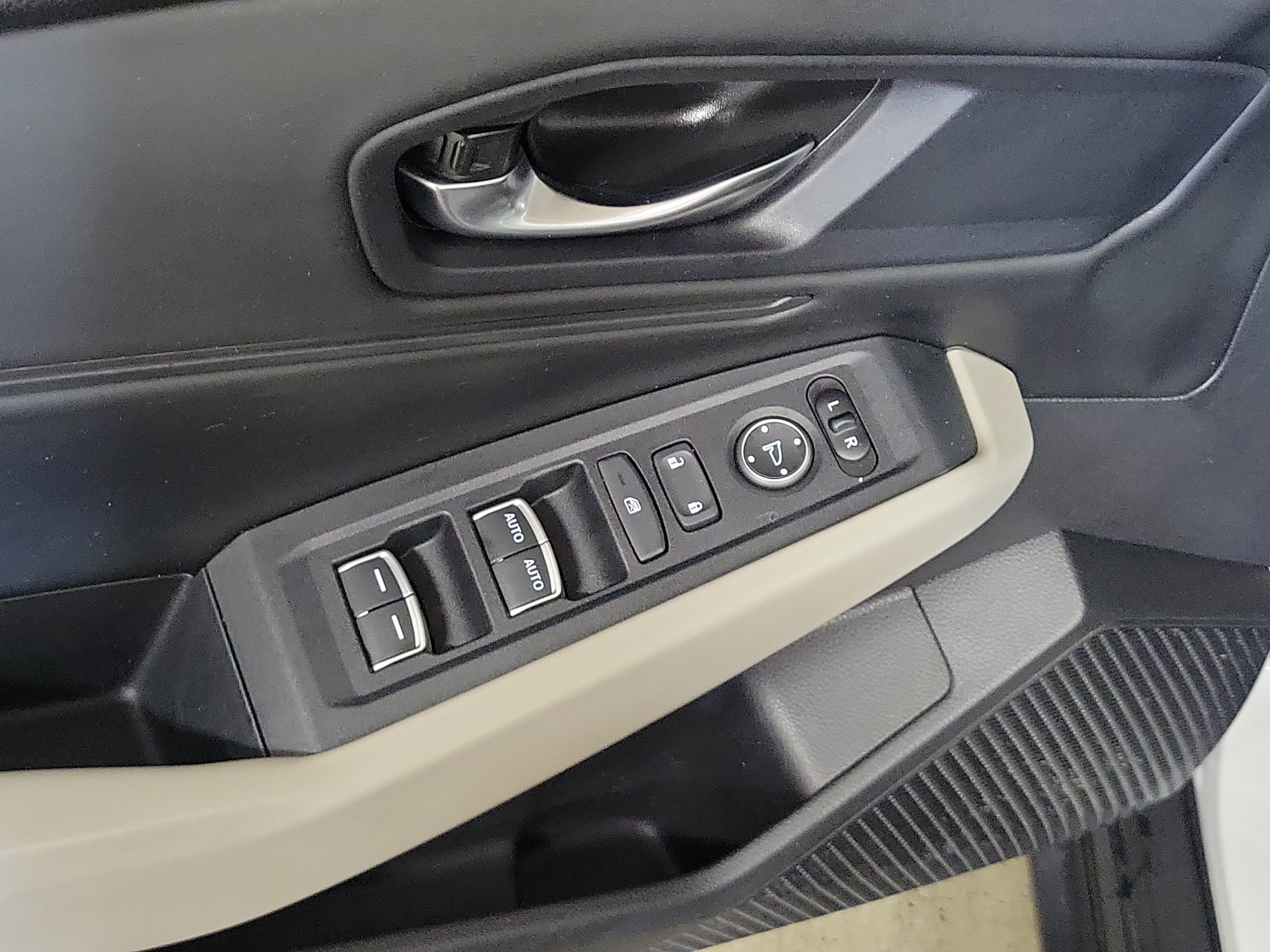 Used 2023 Honda Accord EX image 20