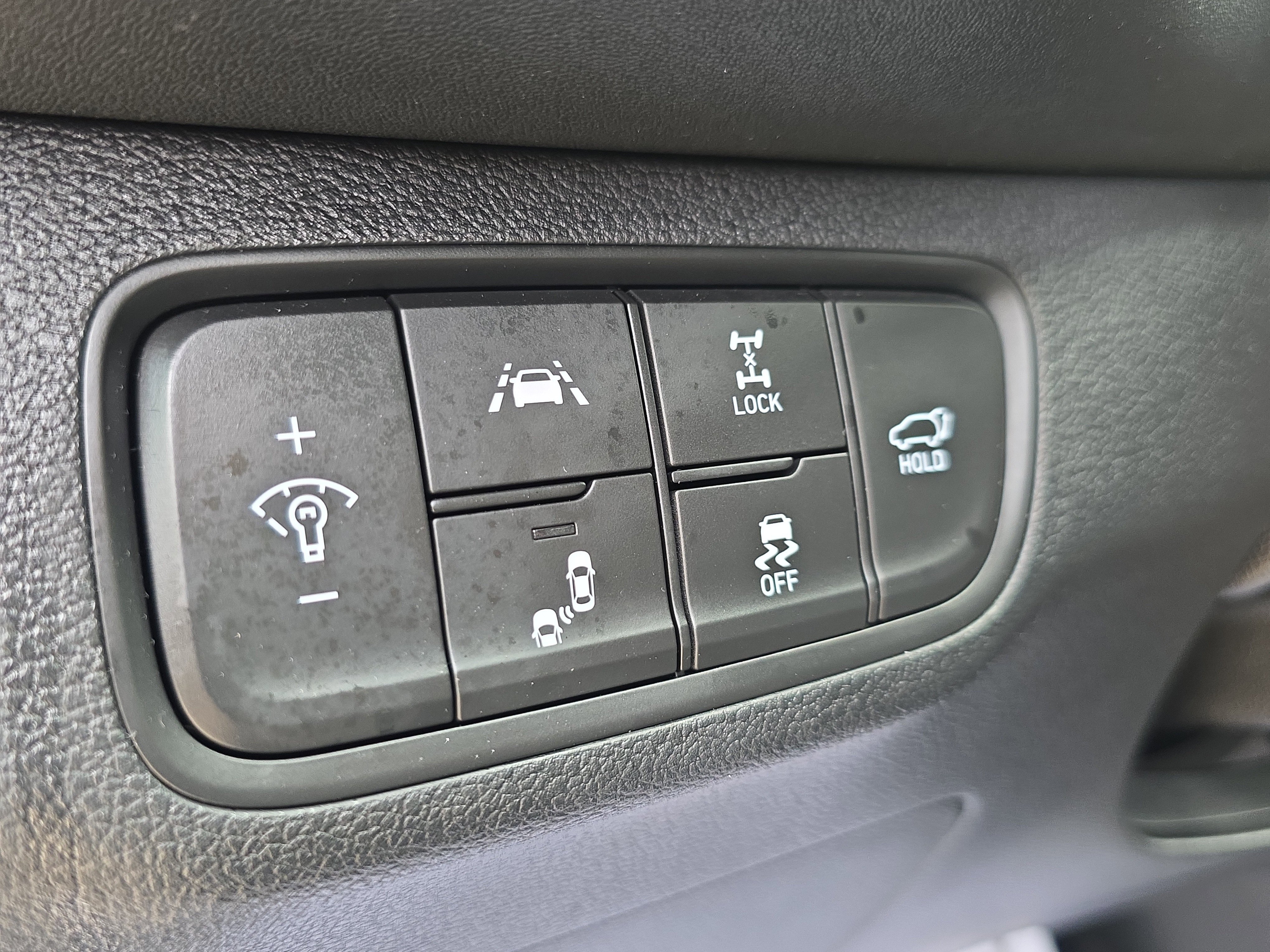 Used 2020 Hyundai Santa Fe SEL AWD/4WD image 25
