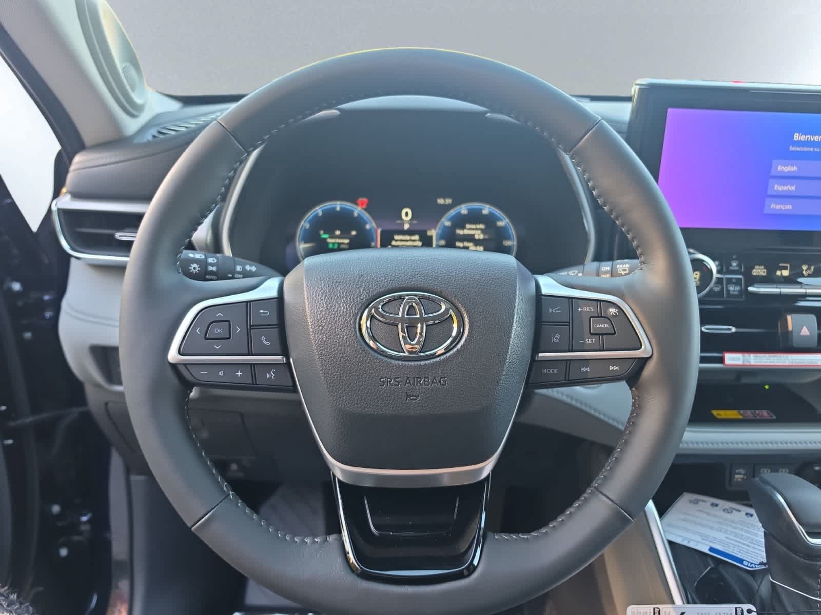 New 2026 Toyota Highlander Platinum AWD/4WD image 18