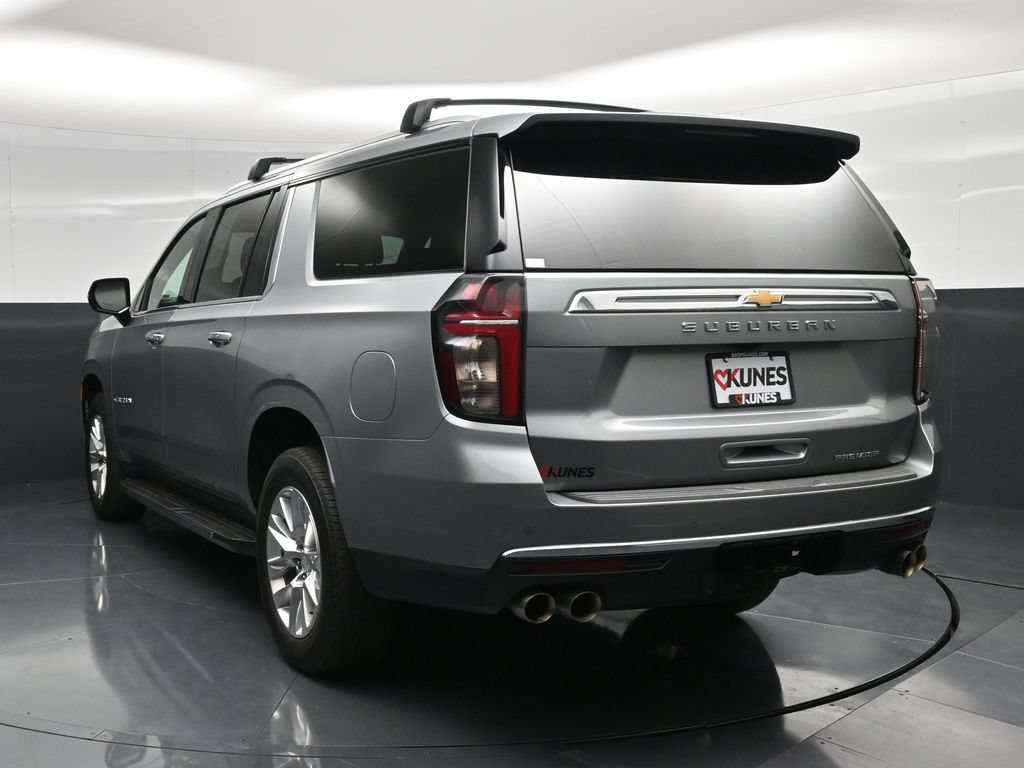 Used 2023 Chevrolet Suburban Premier AWD/4WD image 11