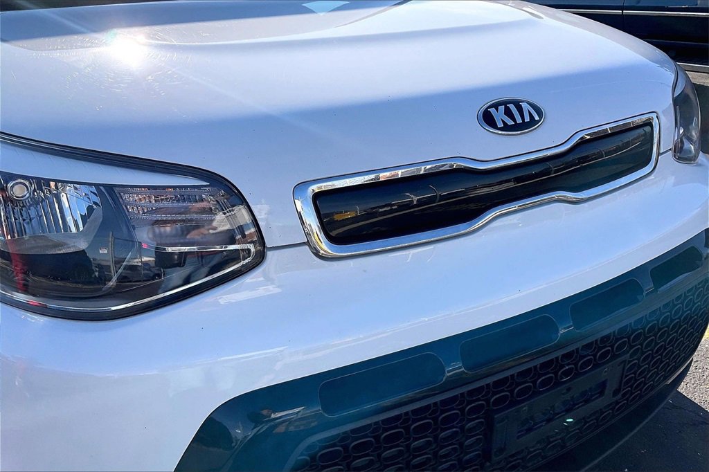 Used 2016 Kia Soul + image 22