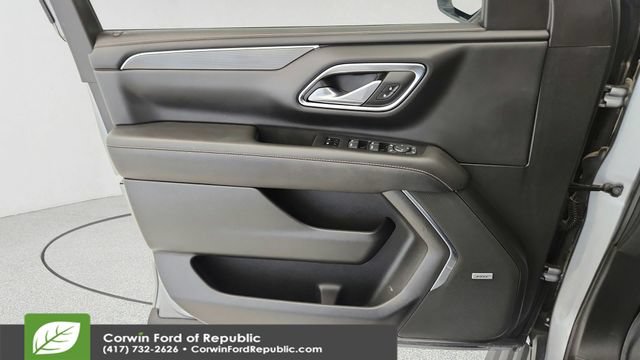 Used 2024 GMC Yukon AT4 w/ AT4 Premium Plus Package AWD/4WD image 23
