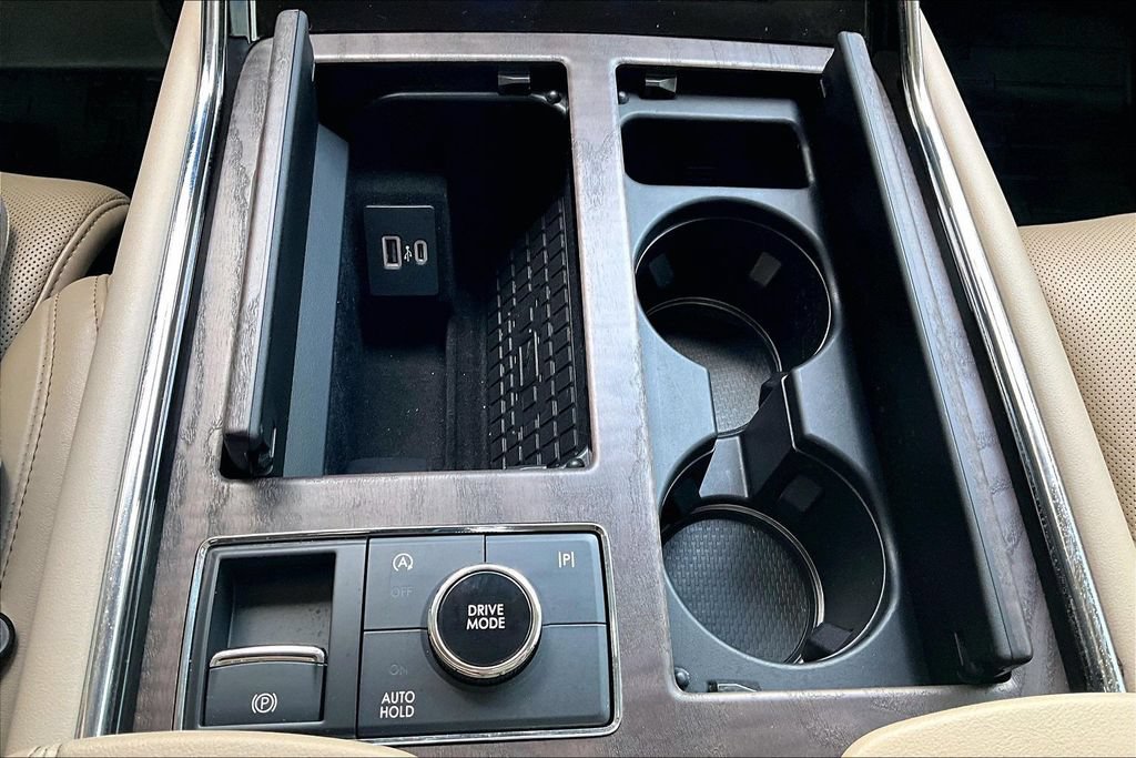 Used 2024 Lincoln Navigator Reserve AWD/4WD image 16