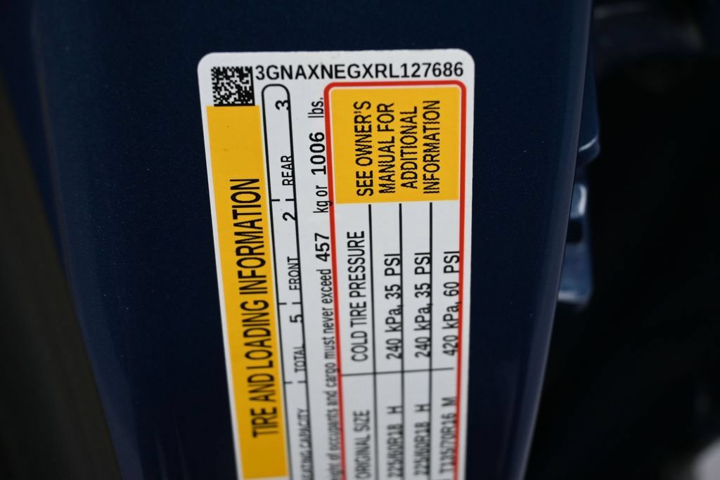 Used 2024 Chevrolet Equinox Premier FWD image 9