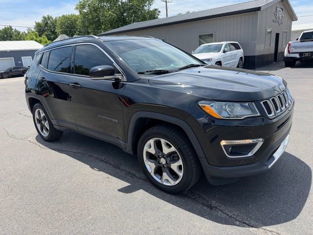 Used 2018 Jeep Compass Limited AWD/4WD image 6