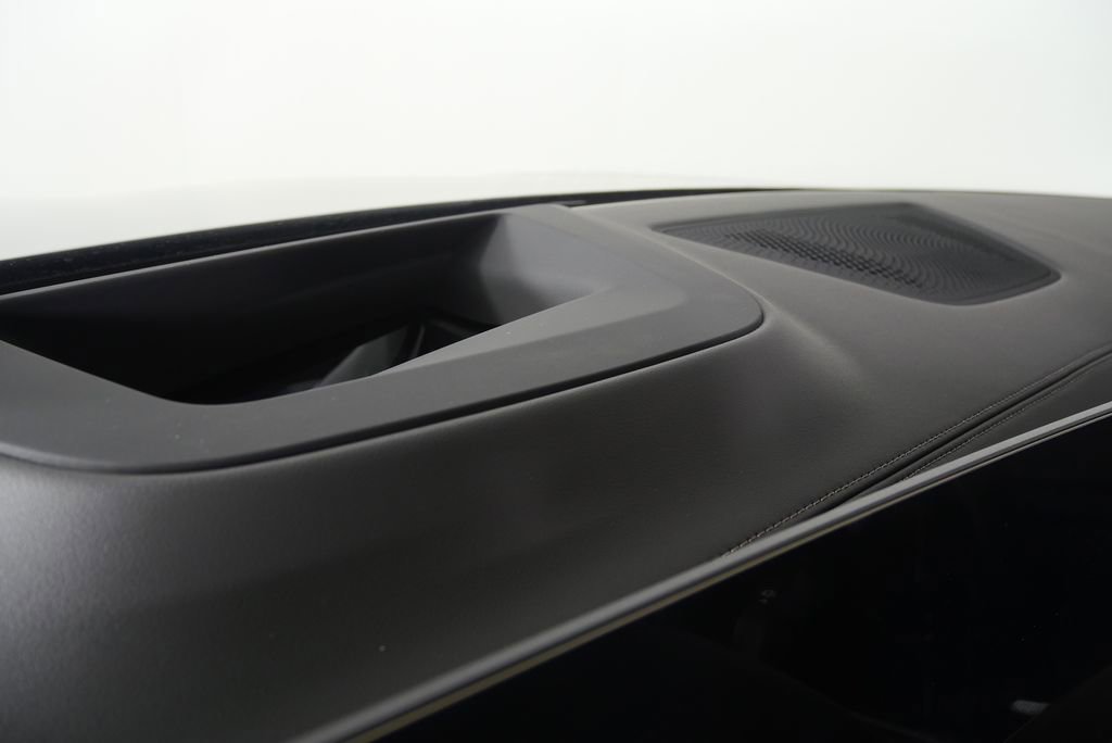 Used 2026 BMW X5 xDrive40i w/ M Sport Package image 18