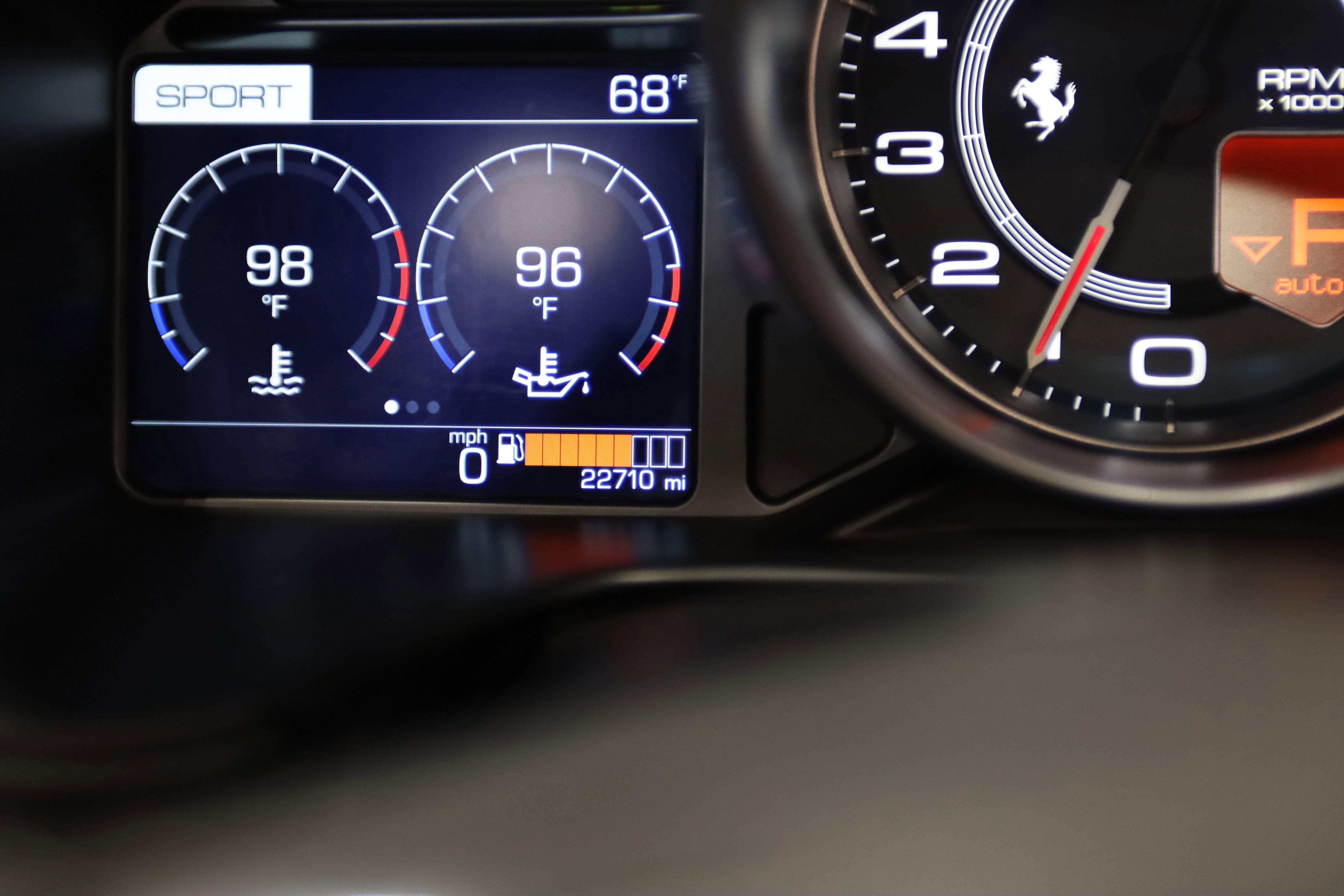Used 2020 Ferrari Portofino RWD image 25