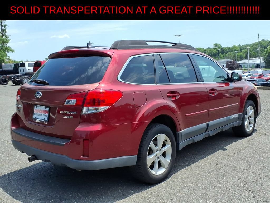 Used 2013 Subaru Outback 3.6R Limited w/ Moonroof Pkg AWD/4WD image 6