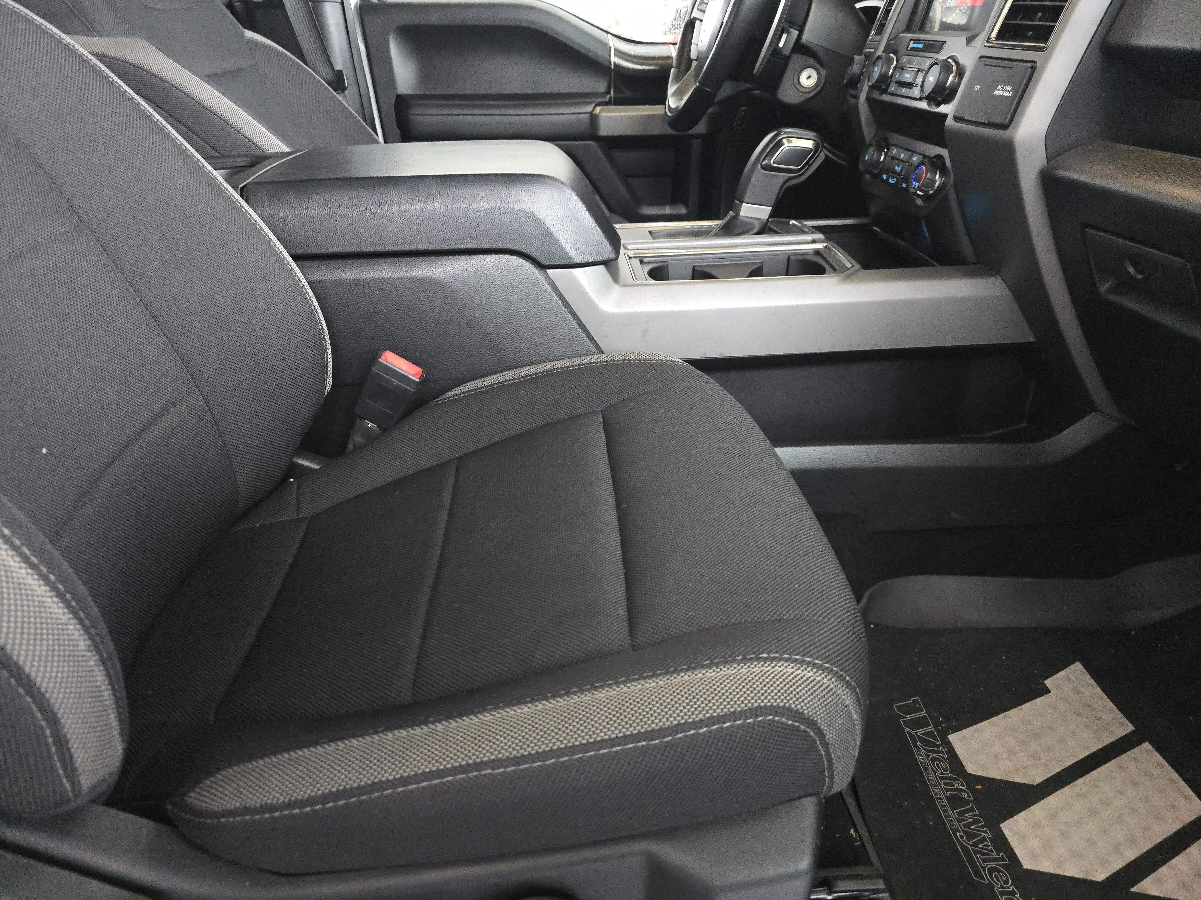 Used 2020 Ford F150 Raptor image 23