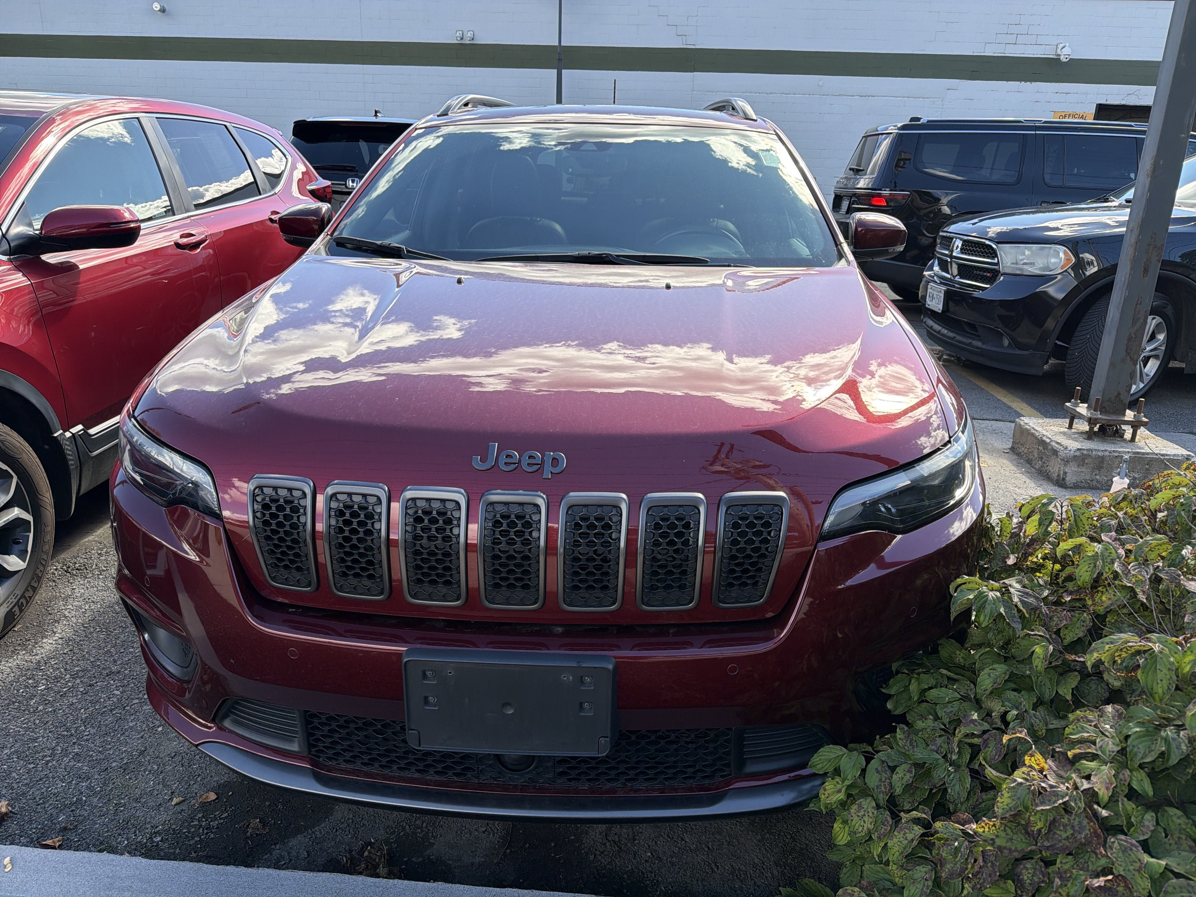 Used 2021 Jeep Cherokee High Altitude AWD/4WD image 3